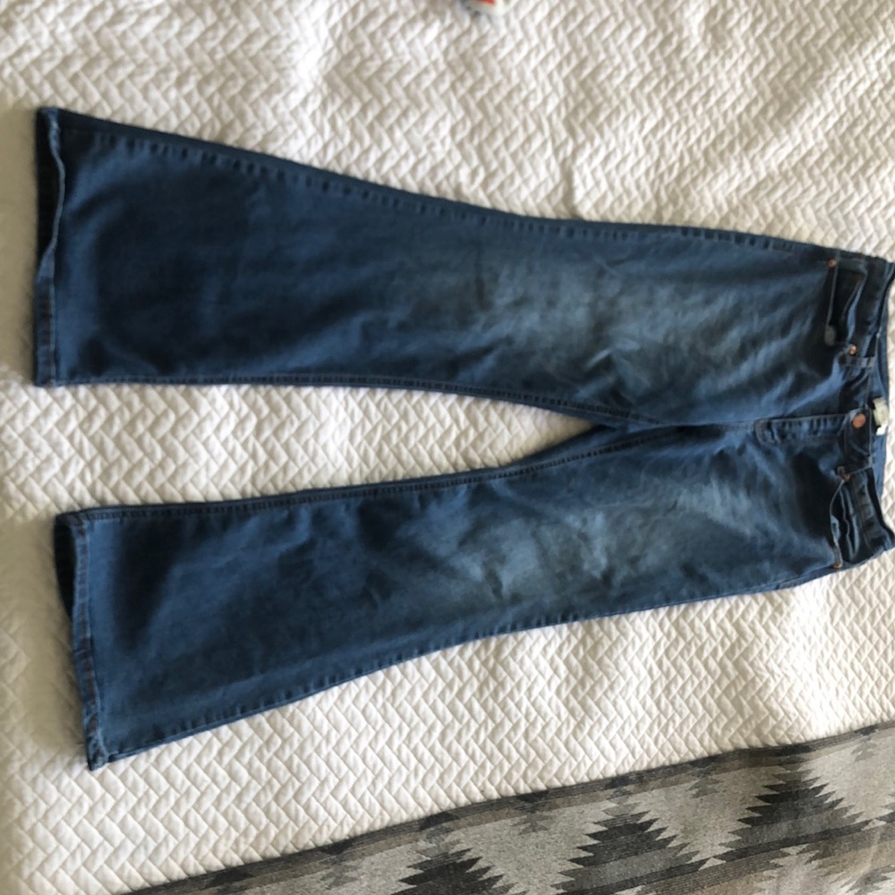 Boot cut jeans